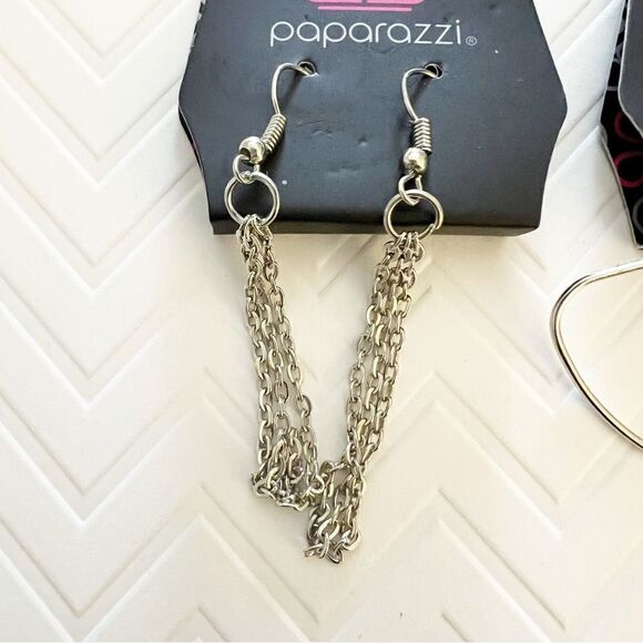 Paparazzi Dangle Earring Bundle, Silver - Picture 3 of 5